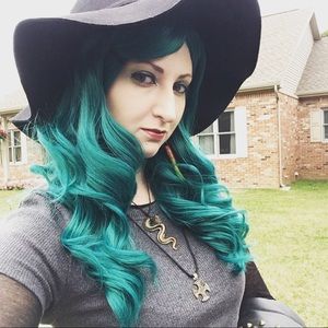 Meet your Posher, Abigale